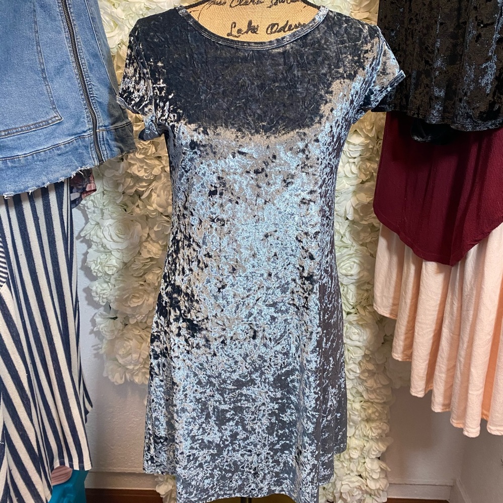 velvet dress 90’s